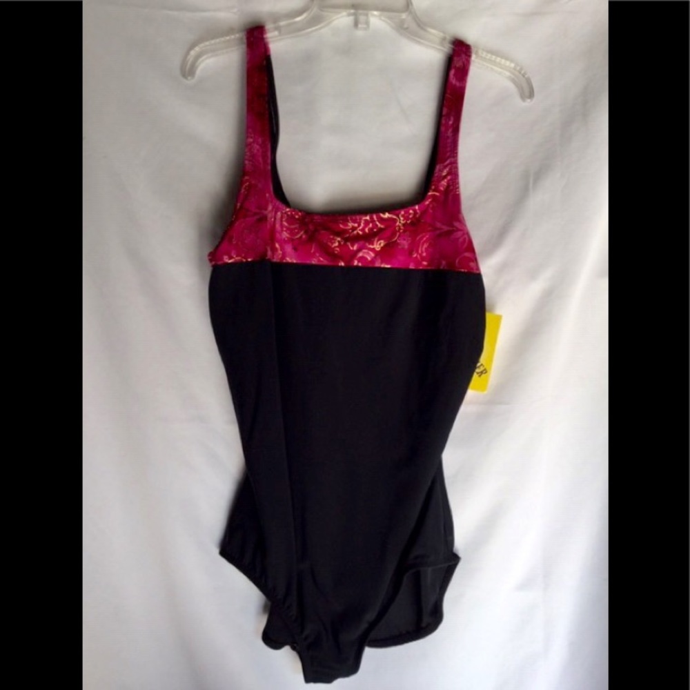 NWT Ceeb swimsuit square neck women’s plus size 7638-974